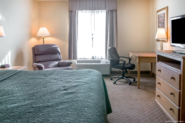 Quality Inn and Suites Monroe